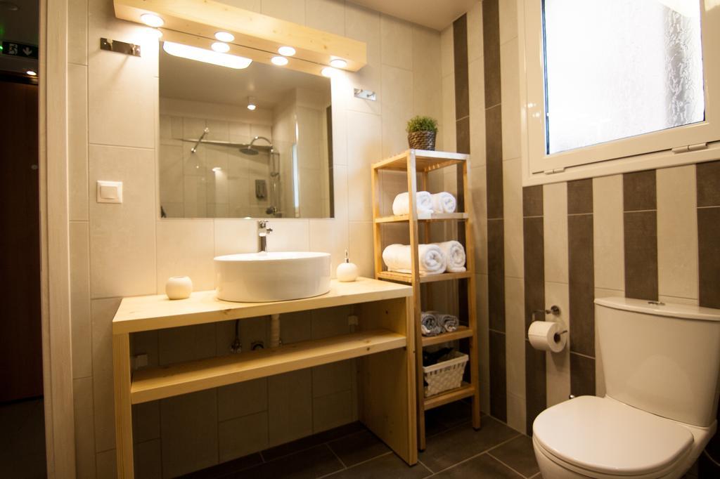 Dynasta Central Suites Athene Buitenkant foto